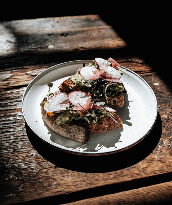 SEASONAL AVOCADO TOAST