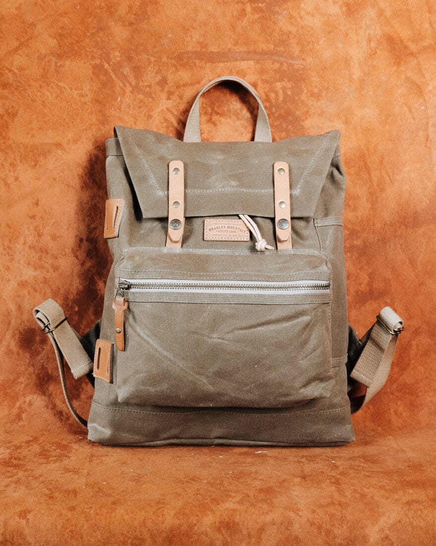 Muir Pack - Sage Bag Bradley Mountain 